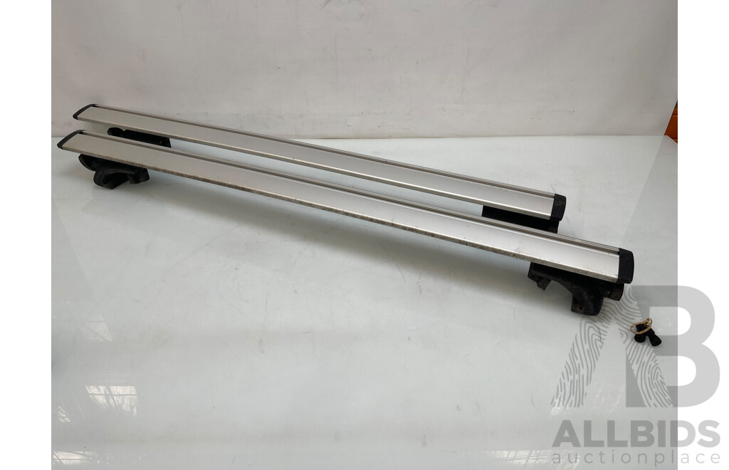 Subaru Forrester Roof Racks and Snap Window Shades