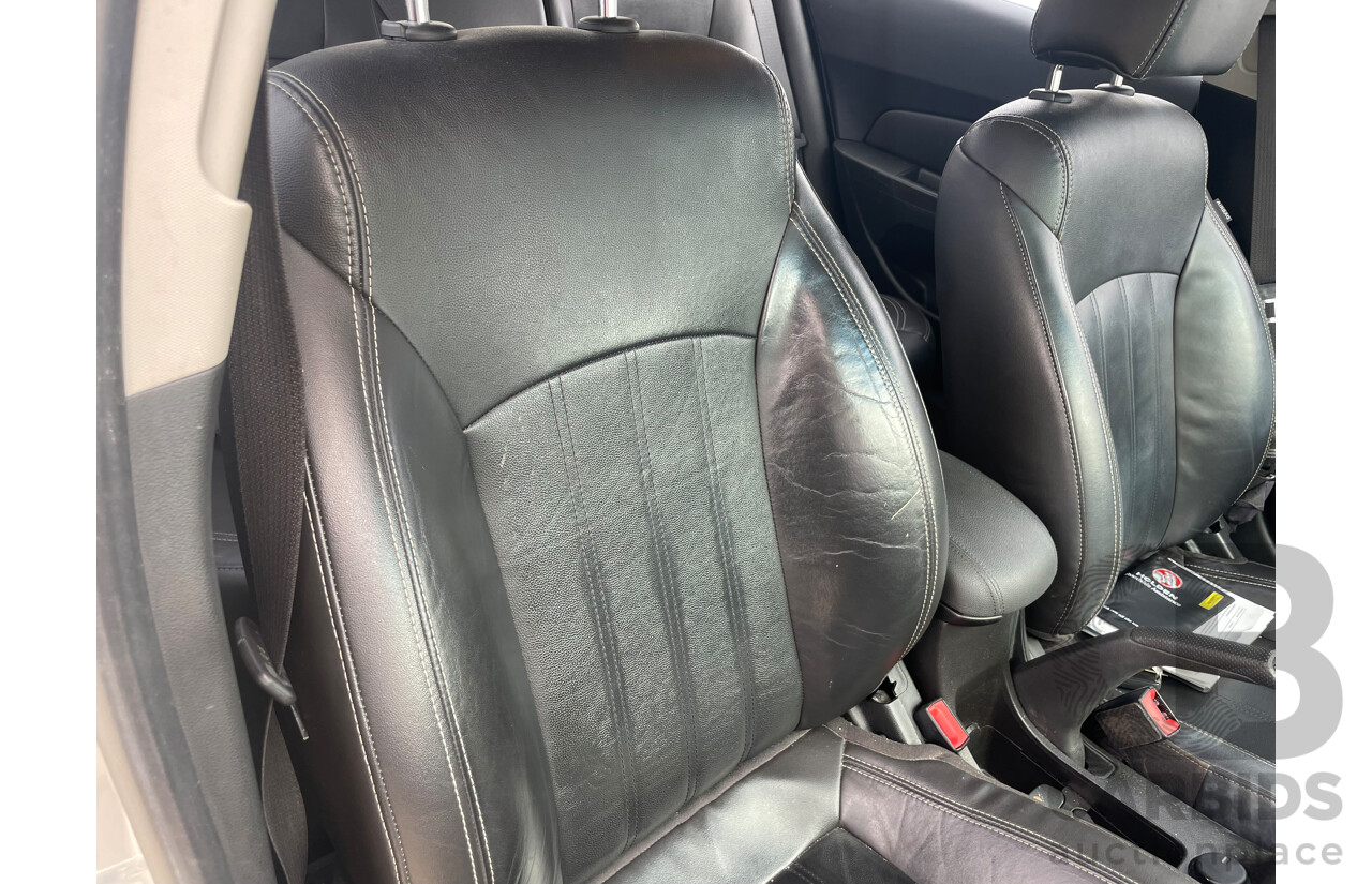 7/2014 Holden Cruze SRi Z-Series JH MY14 4d Sedan Silver 1.6L