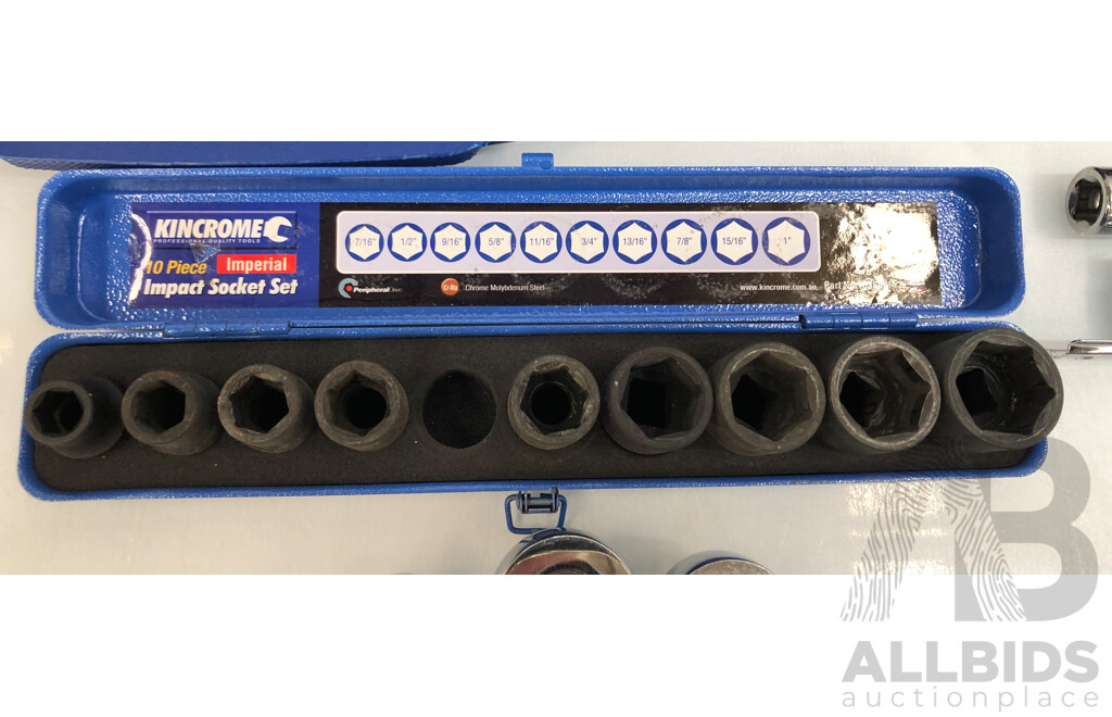 Kinchrome 24 Piece Tamper Proof Torx Short Arm Allen Keys, 68 Piece Stanley Socket Set, 2x Kinchrome Socket Sets 4x Ratchets, 1x Extender and Kinchrome XL Screwdriver Set