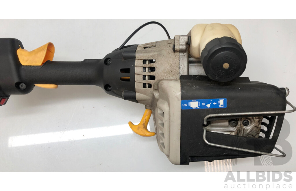 Ryobi PLT2543 Petrol Line Trimmer