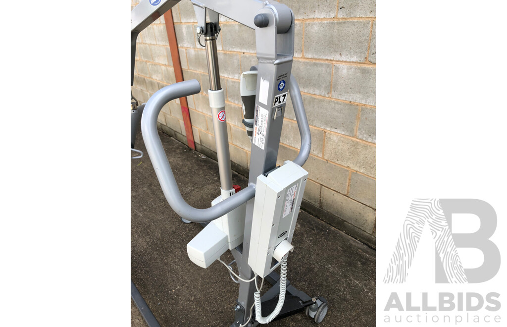 Invacare Compact Hoist/Patient Lift