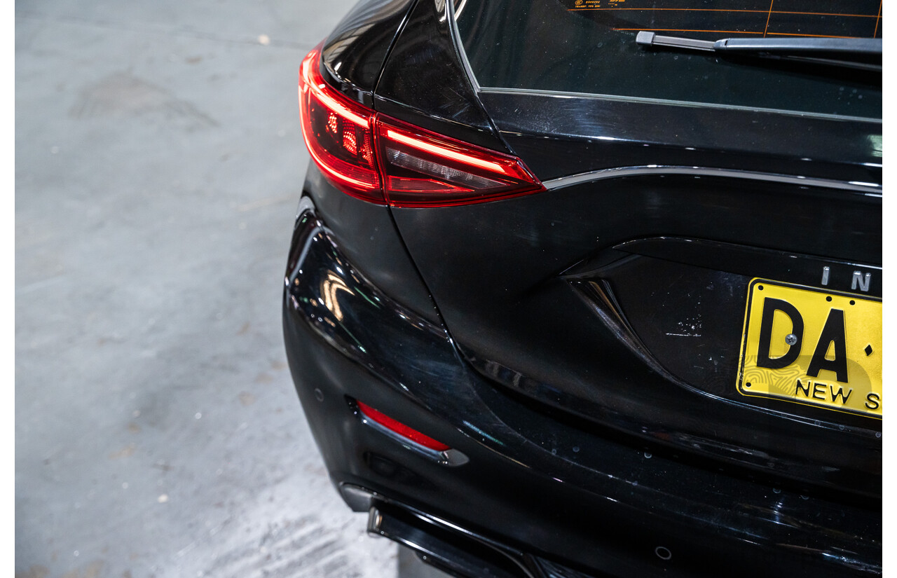 08/2016 Infiniti Q30 Sport 4d Hatchback Metallic Black Turbo Diesel 2.2L
