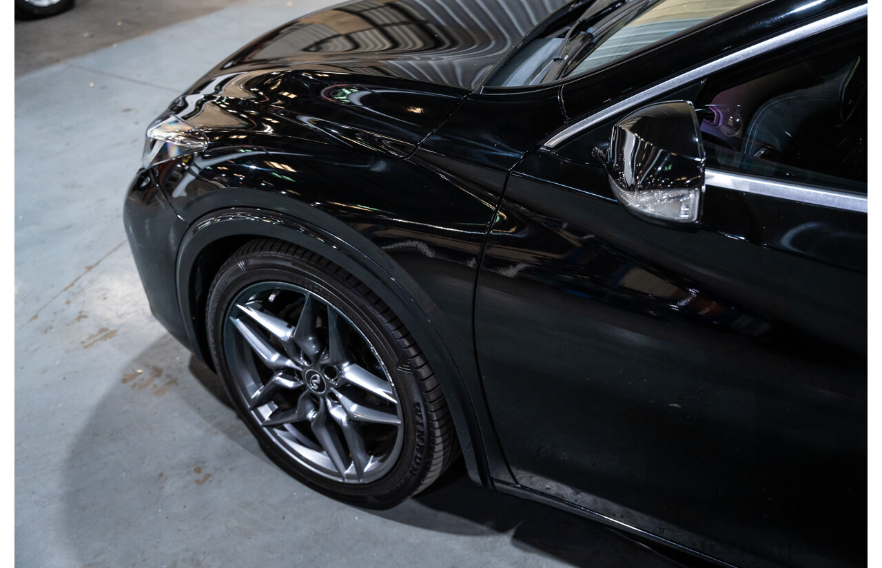 08/2016 Infiniti Q30 Sport 4d Hatchback Metallic Black Turbo Diesel 2.2L