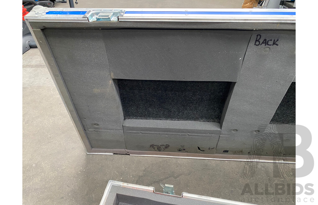 Allen & Heath GL3300 40 Channel Dual Function Audio Mixing Console with Rack Units and Road Cases