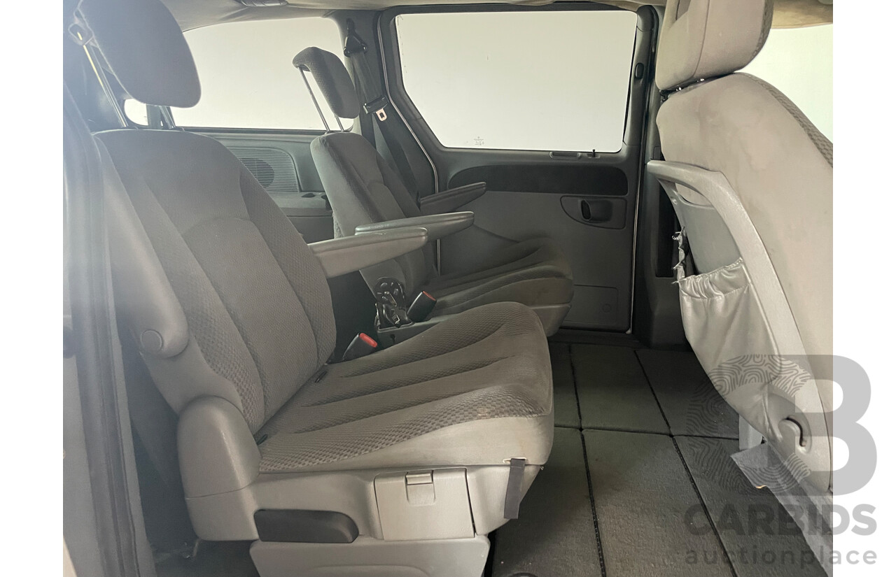 02/2007 Chrysler Voyager SE FWD RG 05 UPGRADE 4D Wagon Silver 3.3L