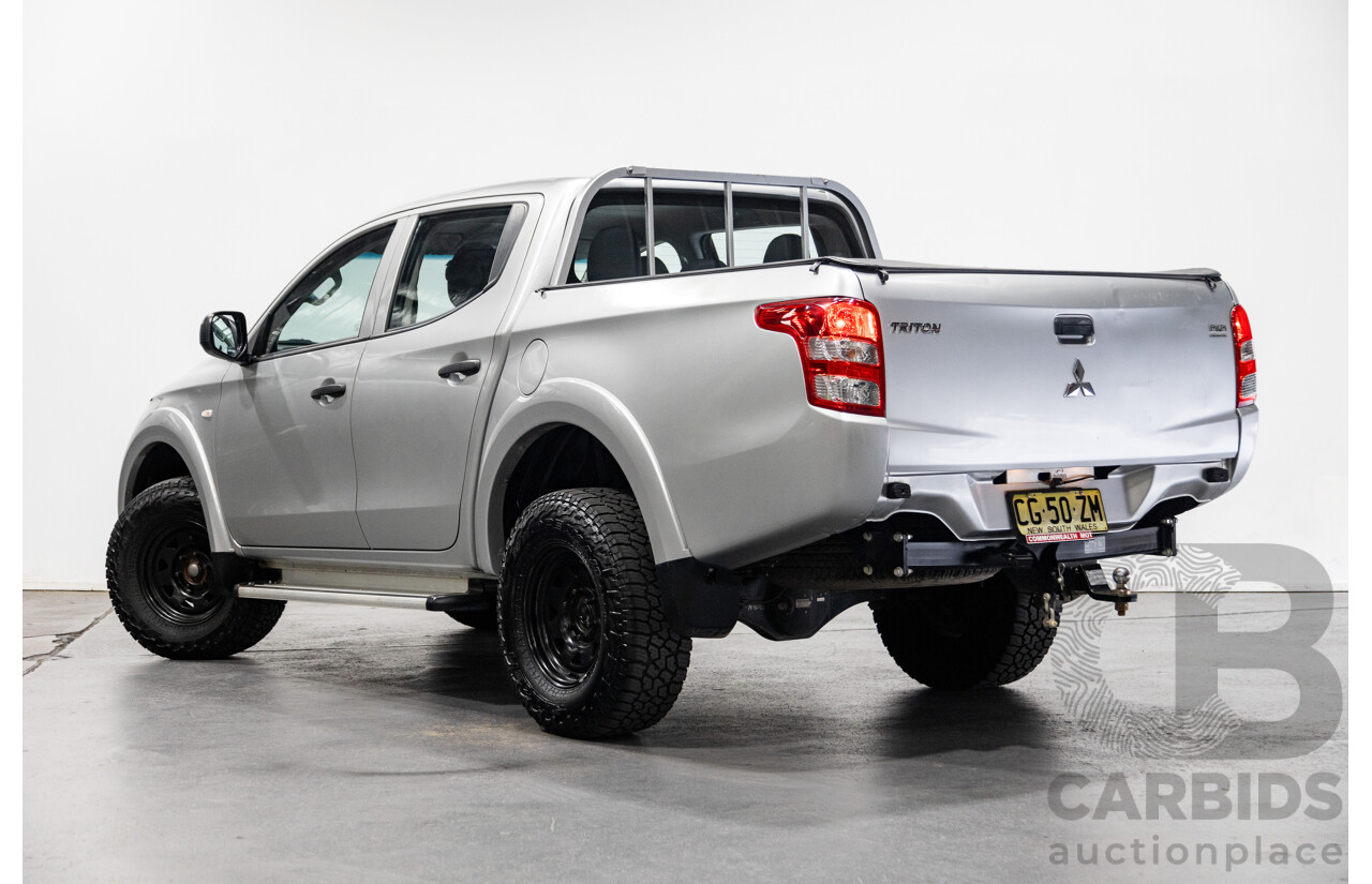 10/2015 Mitsubishi Triton GLX (4x4) MQ MY16 Dual Cab Utility Metallic Silver Turbo Diesel 2.4L