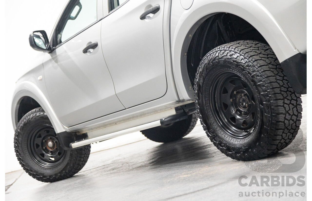 10/2015 Mitsubishi Triton GLX (4x4) MQ MY16 Dual Cab Utility Metallic Silver Turbo Diesel 2.4L