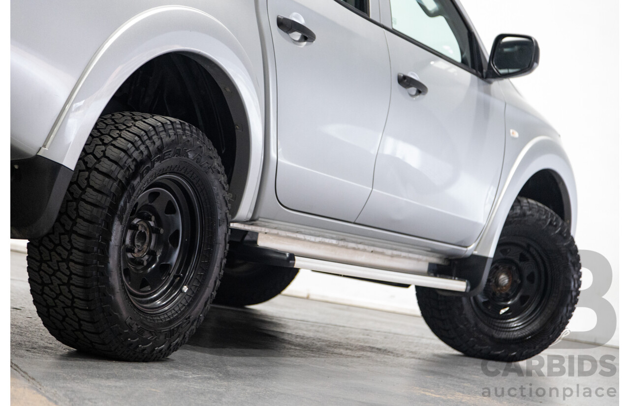 10/2015 Mitsubishi Triton GLX (4x4) MQ MY16 Dual Cab Utility Metallic Silver Turbo Diesel 2.4L