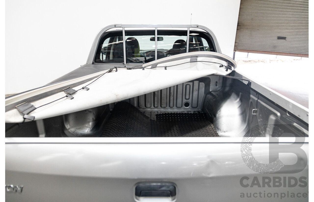 10/2015 Mitsubishi Triton GLX (4x4) MQ MY16 Dual Cab Utility Metallic Silver Turbo Diesel 2.4L