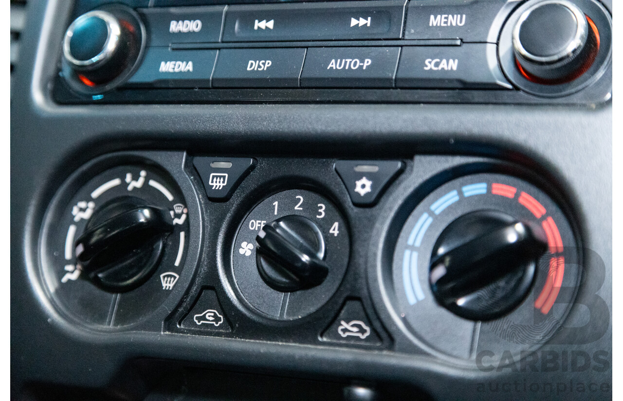 10/2015 Mitsubishi Triton GLX (4x4) MQ MY16 Dual Cab Utility Metallic Silver Turbo Diesel 2.4L