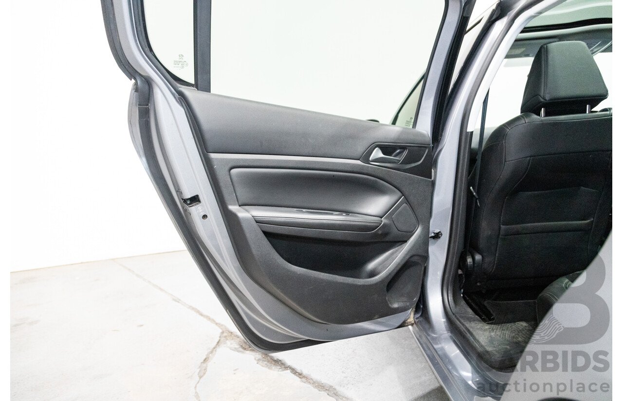 01/2019 Peugeot 308 Allure T9 MY19 4d Hatch Artense Grey Turbo 1.2L