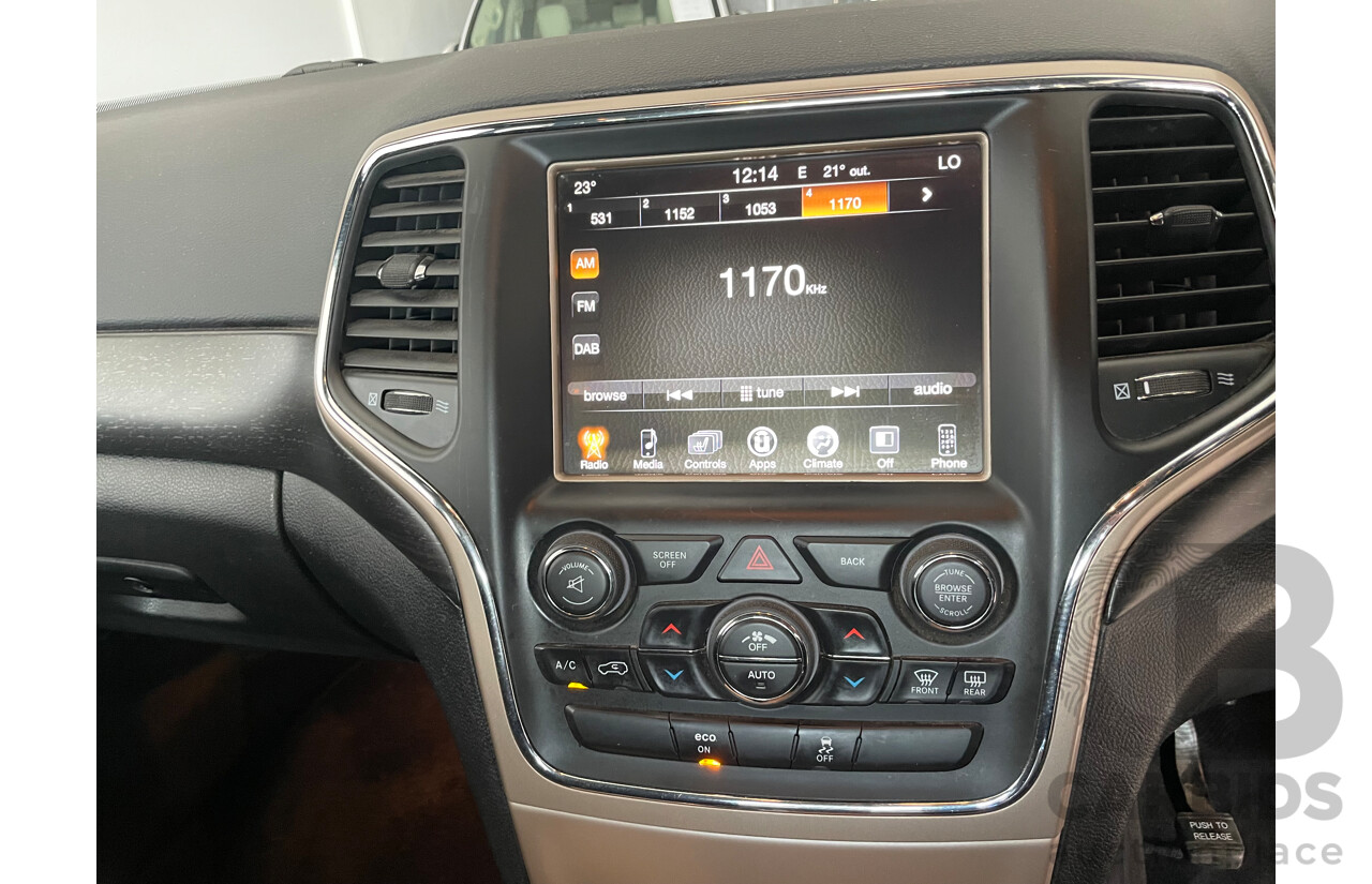 06/2015 Jeep Grand Cherokee LAREDO (4x4) 4x4 WK MY15 4D Wagon White 3.0L