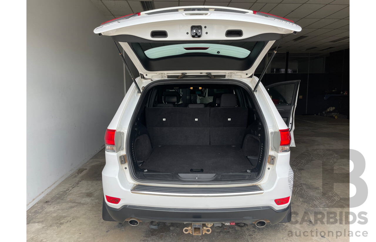 06/2015 Jeep Grand Cherokee LAREDO (4x4) 4x4 WK MY15 4D Wagon White 3.0L