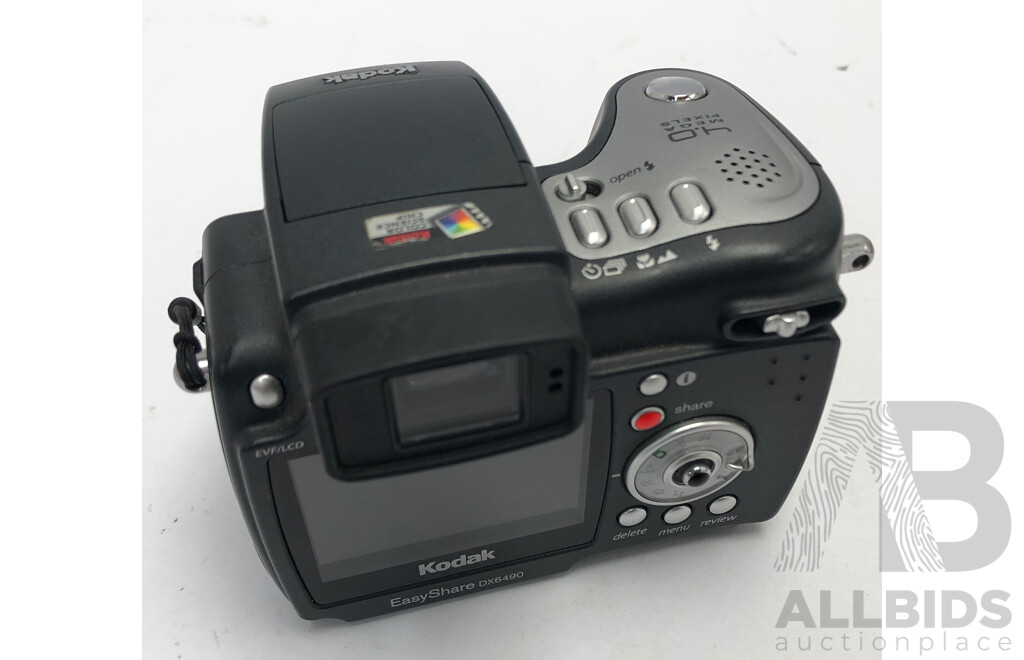 Kodak Easy Share DX6490 Camera