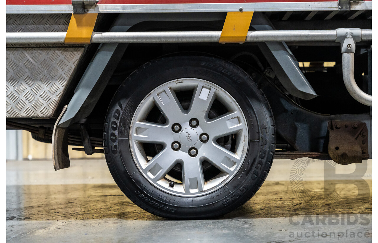 5/2002 Ford Falcon XL Tradesman AUII 2d C/Chas White 4.0L