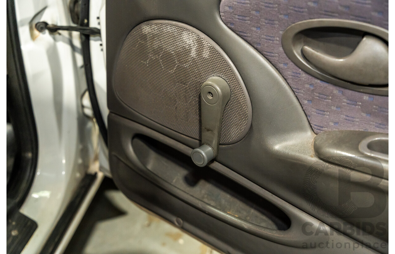 5/2002 Ford Falcon XL Tradesman AUII 2d C/Chas White 4.0L