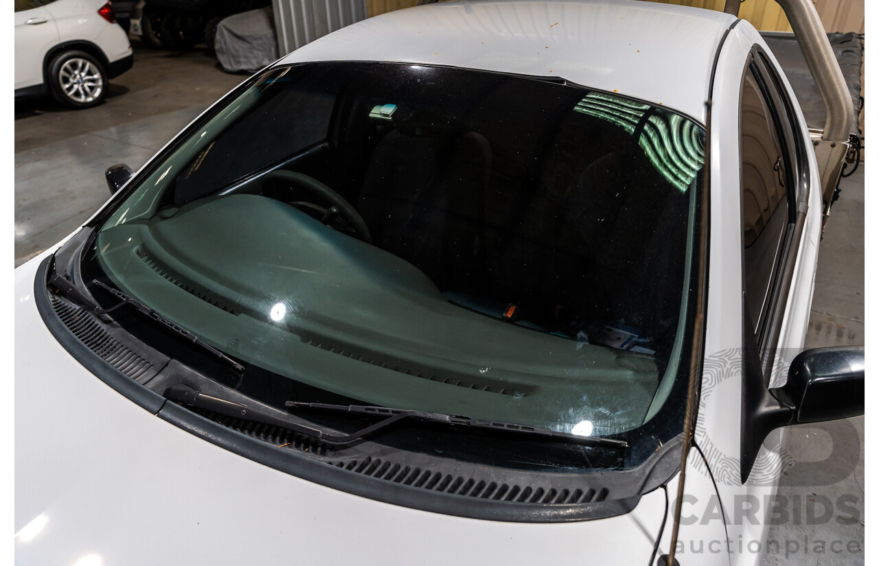 5/2002 Ford Falcon XL Tradesman AUII 2d C/Chas White 4.0L