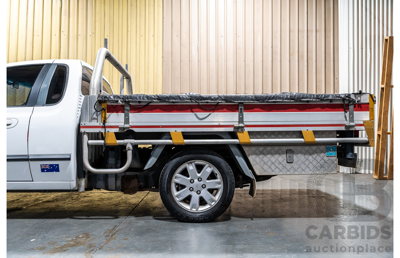 5/2002 Ford Falcon XL Tradesman AUII 2d C/Chas White 4.0L