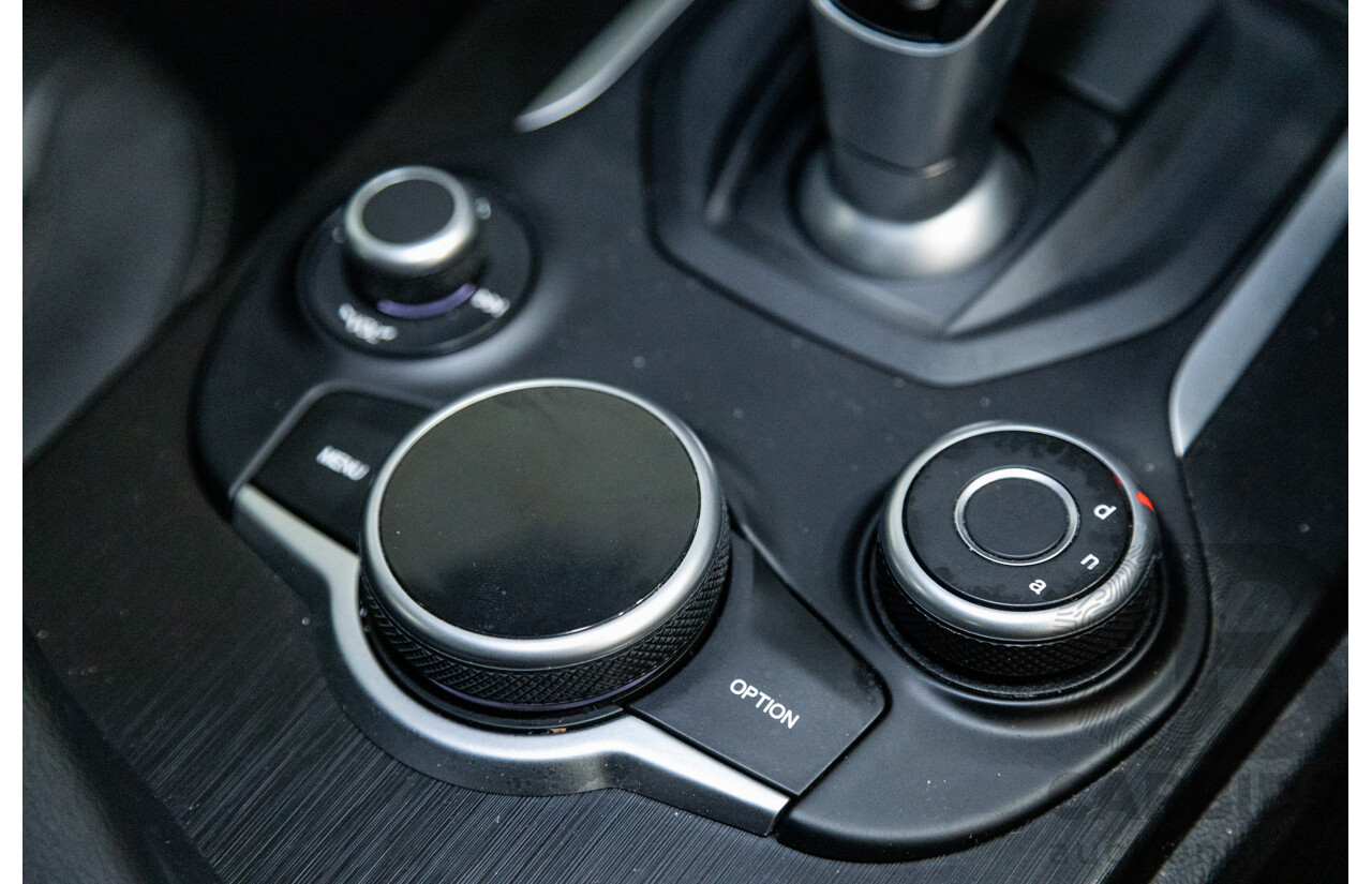 07/2020 Alfa Romeo Stelvio Q4 (AWD) 949 4D Wagon Metallic Black Turbo Diesel 2.1L