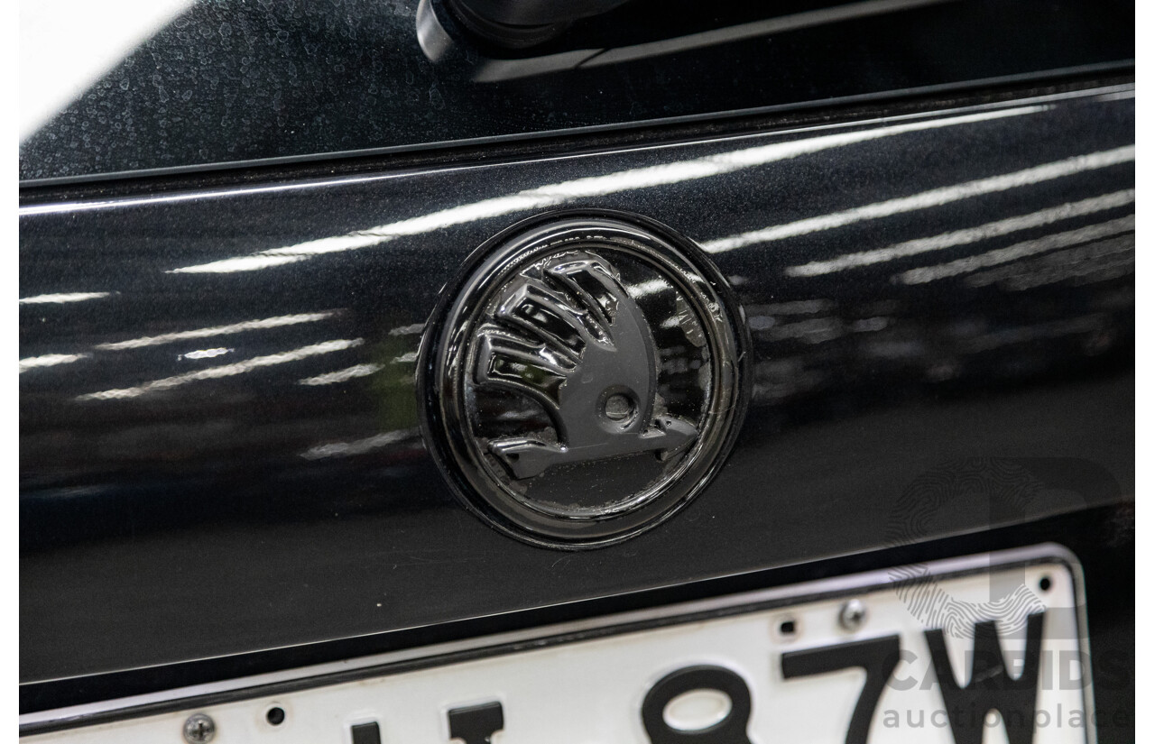 05/2019 Skoda Octavia RS 245 180 TSI NE MY19 4D Wagon Metallic Black Turbo 2.0L