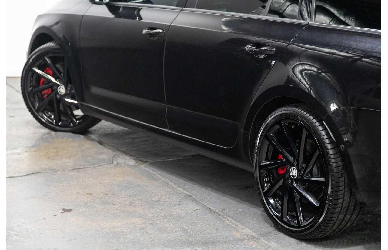 05/2019 Skoda Octavia RS 245 180 TSI NE MY19 4D Wagon Metallic Black Turbo 2.0L