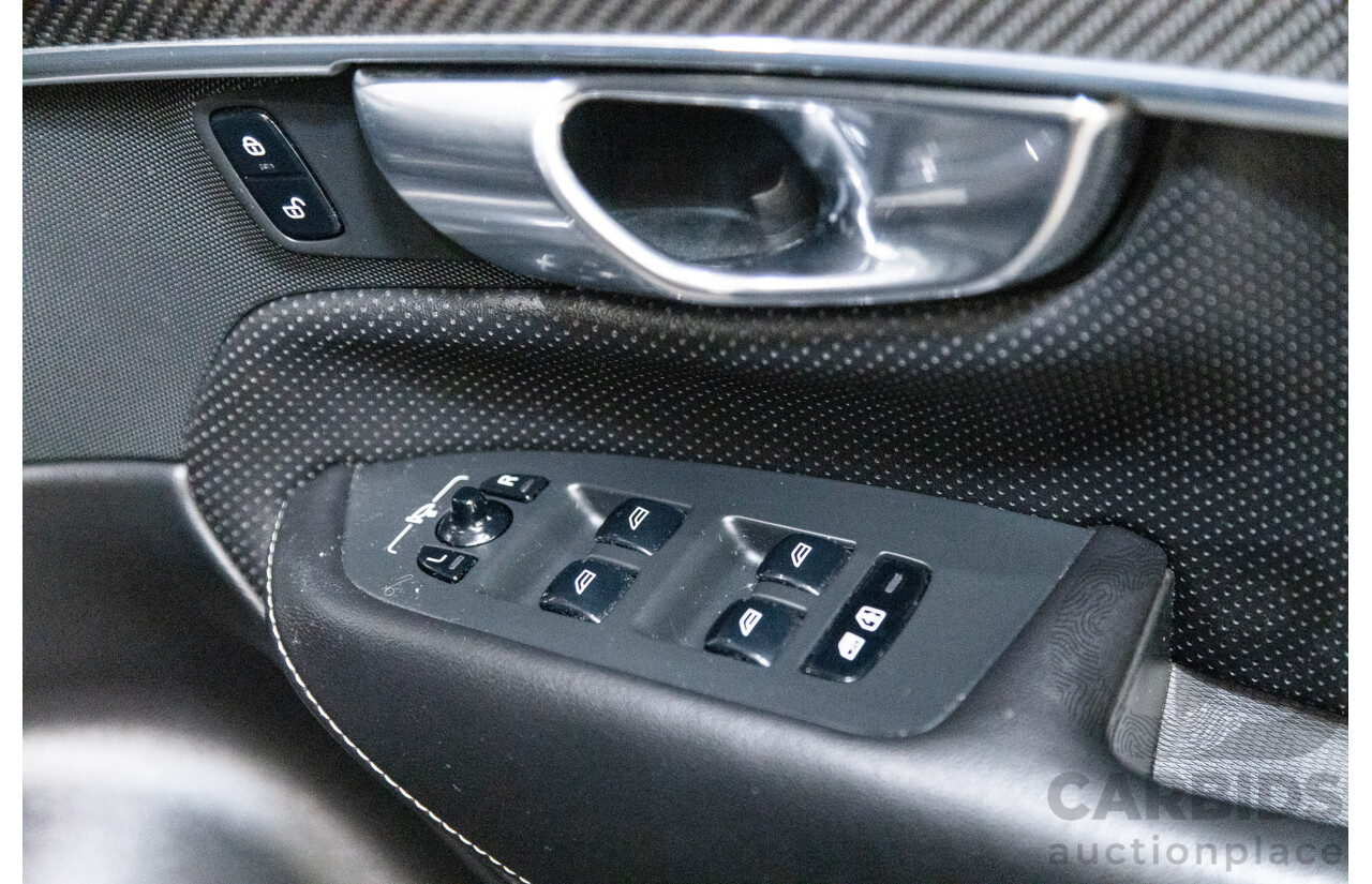 11/2016 Volvo XC90 D5 R-Design (AWD) 256 MY17 4D Wagon Grey Twin Turbo Diesel 2.0L - 7 Seater