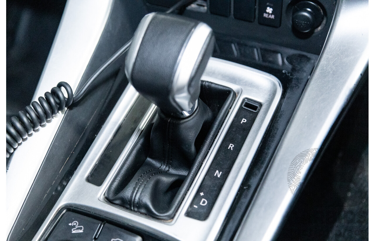 10/2016 Mitsubishi Pajero Sport GLX (4x4) MY16 4D Wagon Grey Turbo Diesel 2.4L