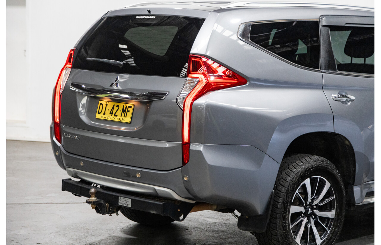 10/2016 Mitsubishi Pajero Sport GLX (4x4) MY16 4D Wagon Grey Turbo Diesel 2.4L