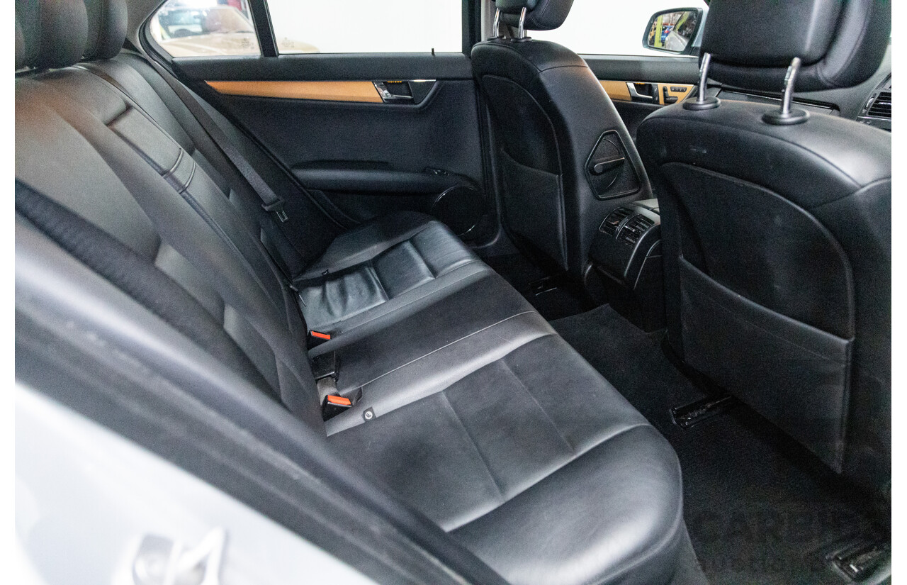 07/2007 Mercedes Benz C280 Avantgarde W204 4D Sedan Iridium Silver Metallic V6 3.0L