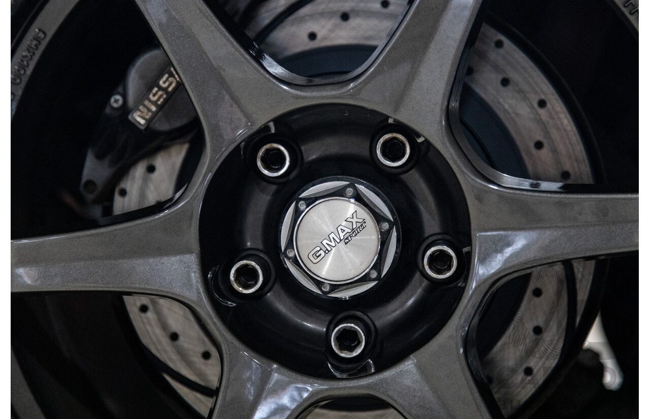 01/1989 Nissan Skyline R32 GT-R Series 1 (AWD) 2d Coupe TH1 Dark Blue Pearl Twin Turbo 2.6L - Import