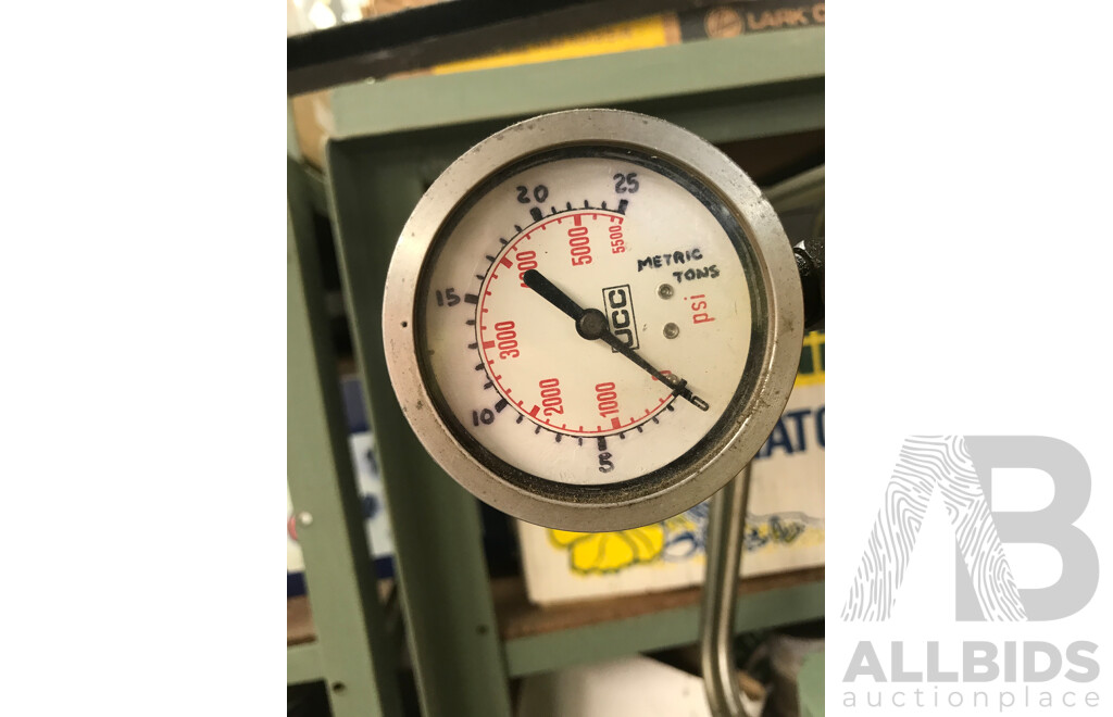 Bakahag 25 Ton Hudrualic Press