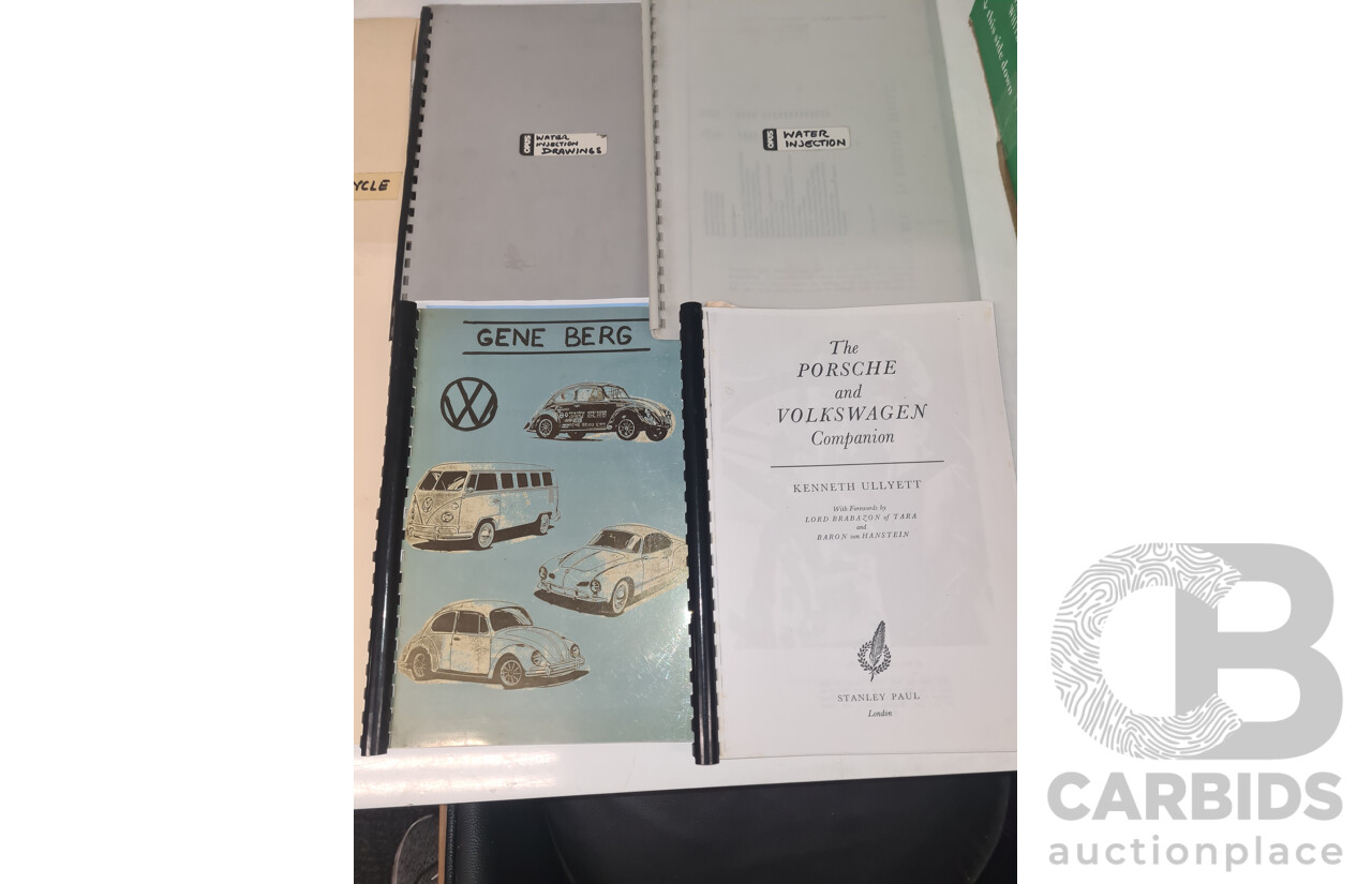 1/1970 Volkswagen Kombi Type 2 T2 Microbus Transporter Van Antarctica White 1.8L