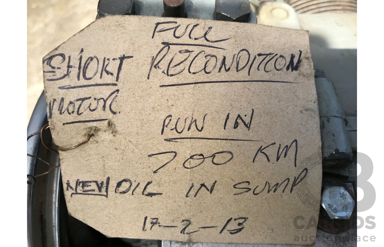 1/1970 Volkswagen Kombi Type 2 T2 Microbus Transporter Van Antarctica White 1.8L