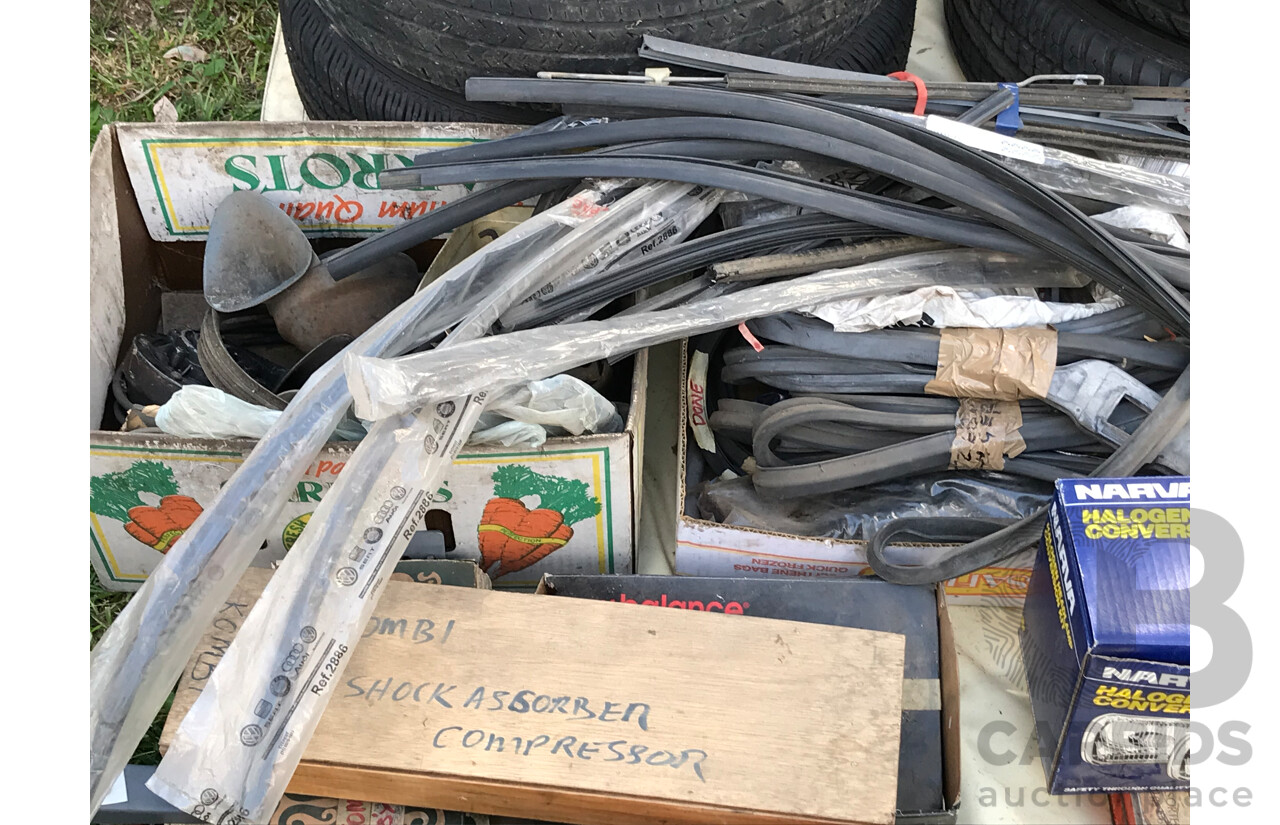 1/1970 Volkswagen Kombi Type 2 T2 Microbus Transporter Van Antarctica White 1.8L