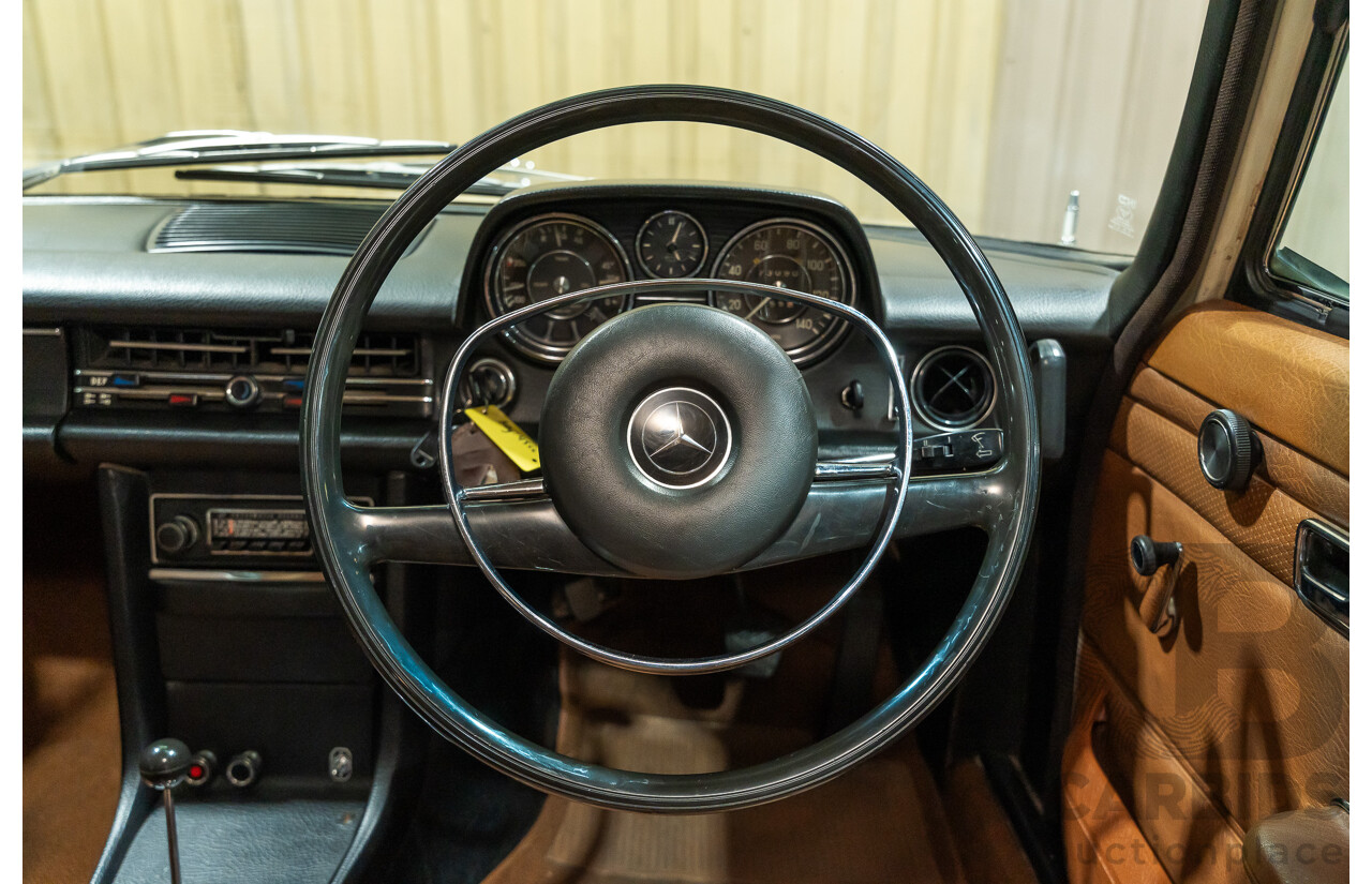 12/1970 Mercedes Benz 230 W114 4d Sedan Cream 2.3L