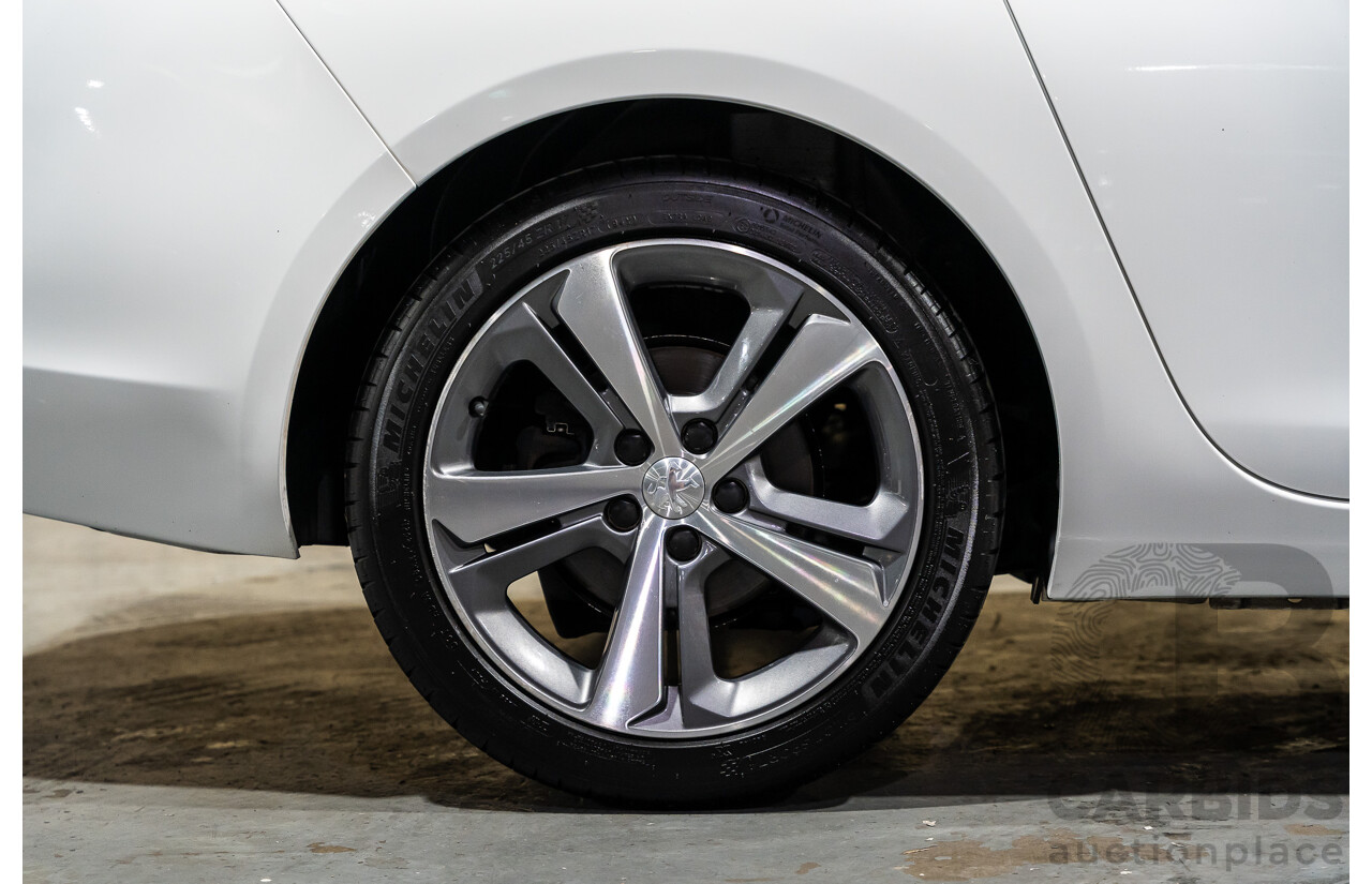 8/2018 Peugeot 308 Touring Allure T9 MY18 4d Wagon White Turbo Diesel 2.0L