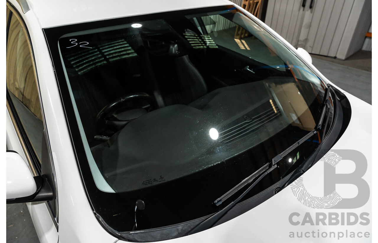 8/2018 Peugeot 308 Touring Allure T9 MY18 4d Wagon White Turbo Diesel 2.0L