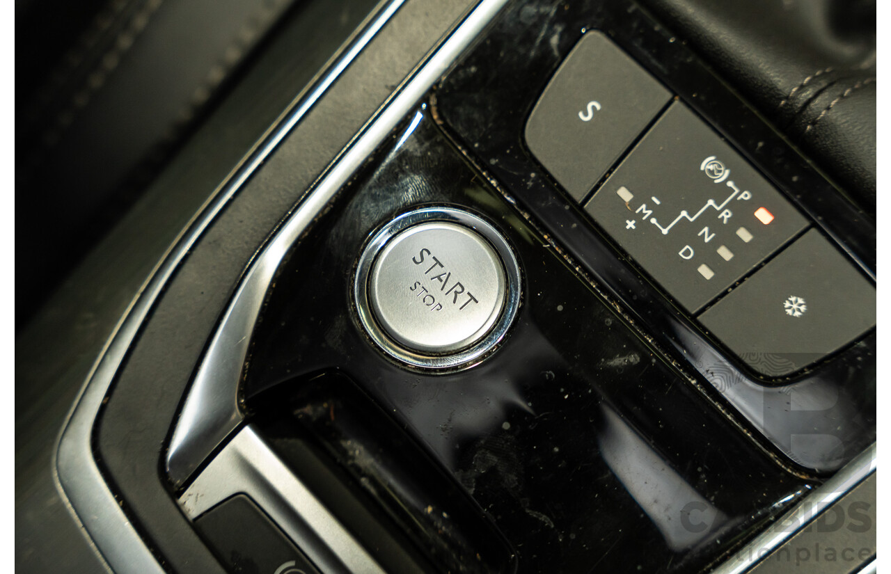 8/2018 Peugeot 308 Touring Allure T9 MY18 4d Wagon White Turbo Diesel 2.0L