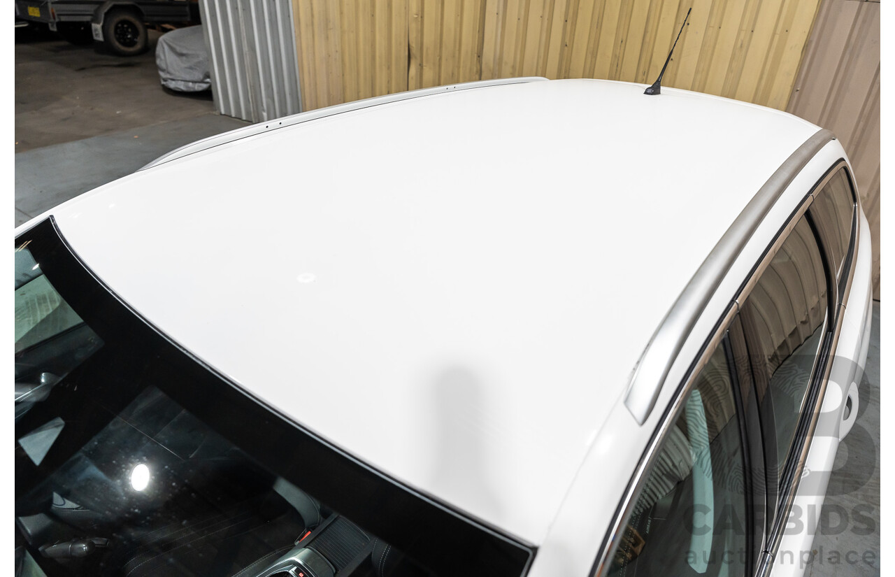 8/2018 Peugeot 308 Touring Allure T9 MY18 4d Wagon White Turbo Diesel 2.0L