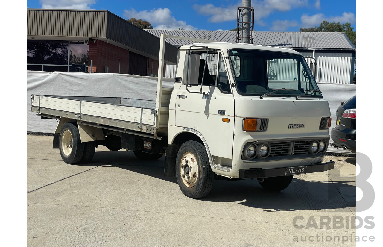 1977 Mazda E2000 Tabletop 2.0L