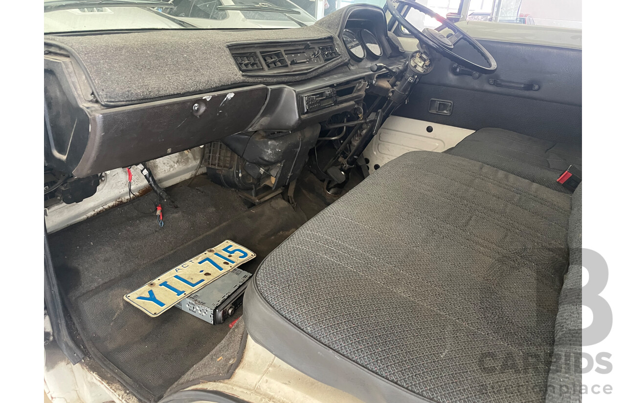 1977 Mazda E2000 Tabletop 2.0L