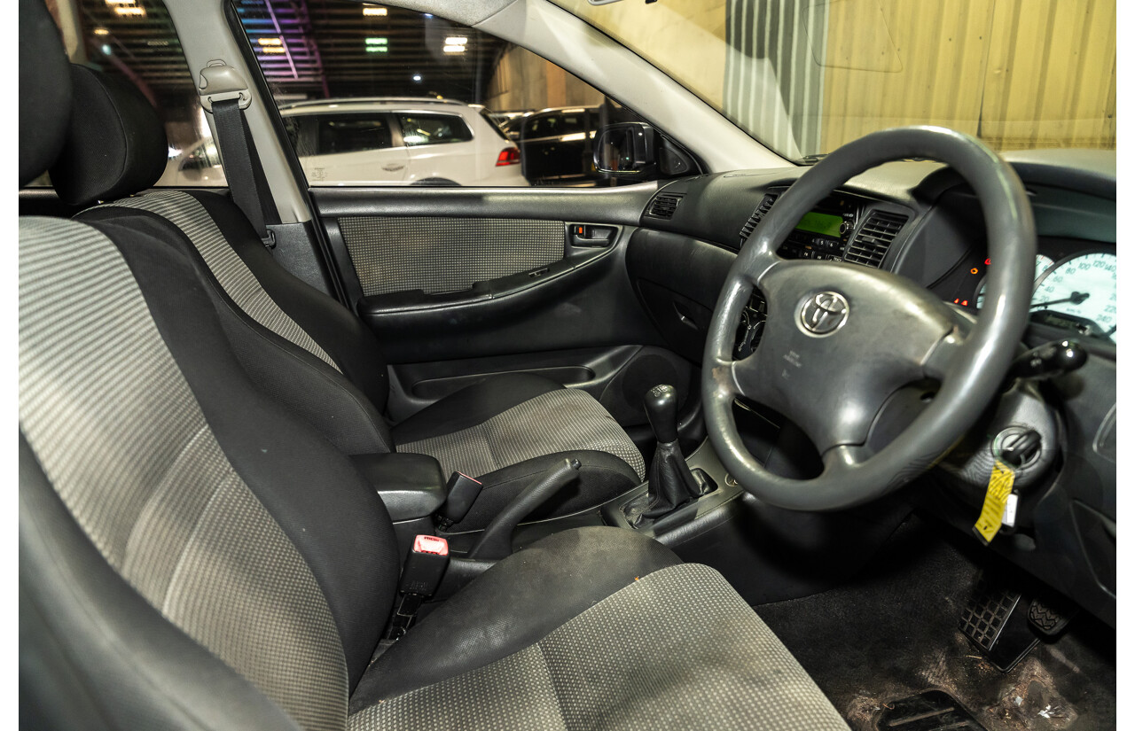 2/2007 Toyota Corolla Conquest SECA ZZE122R MY06 UPGRADE 5d Hatchback Blue 1.8L