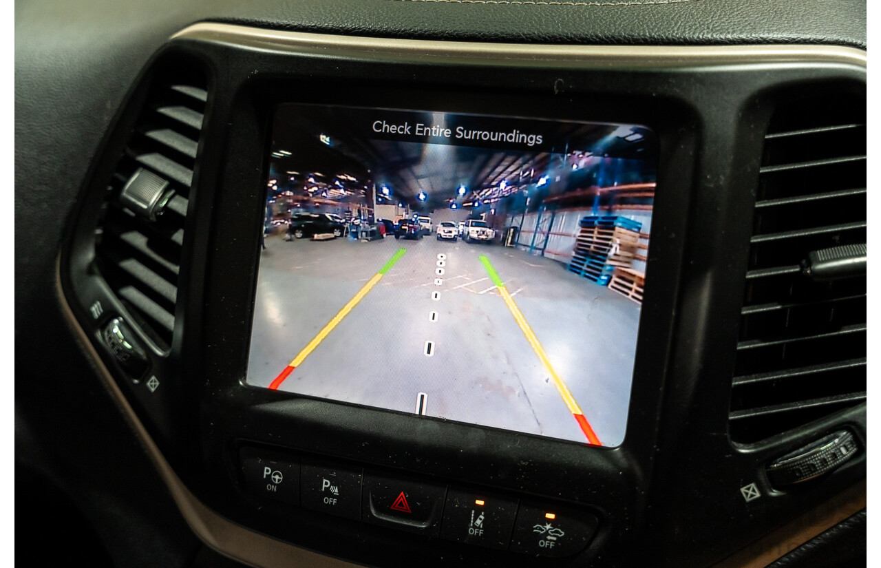 7/2016 Jeep Cherokee Limited (4x4) 4d Wagon Metallic Black Turbo Diesel 2.0L