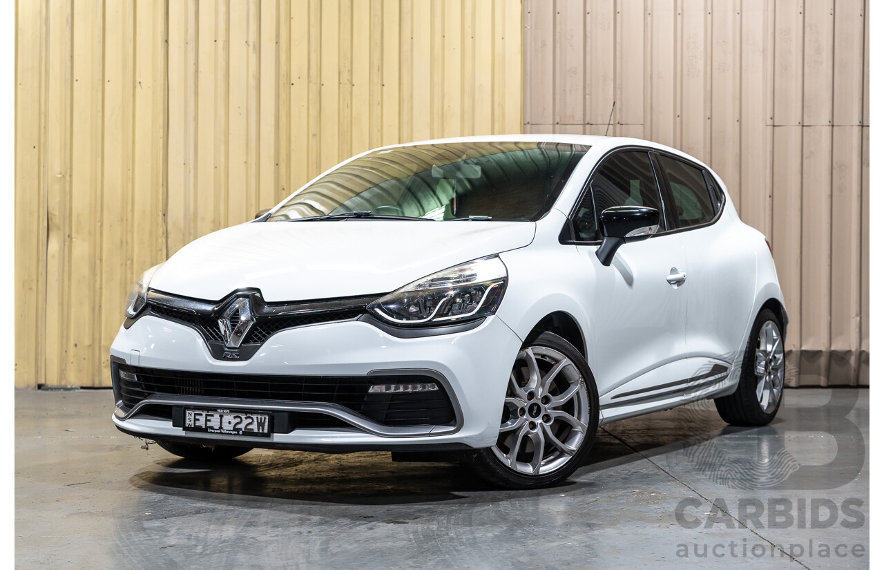 12/2014 Renault Clio RS 200 Sport X98 5d Hatchback White Turbo 1.6L