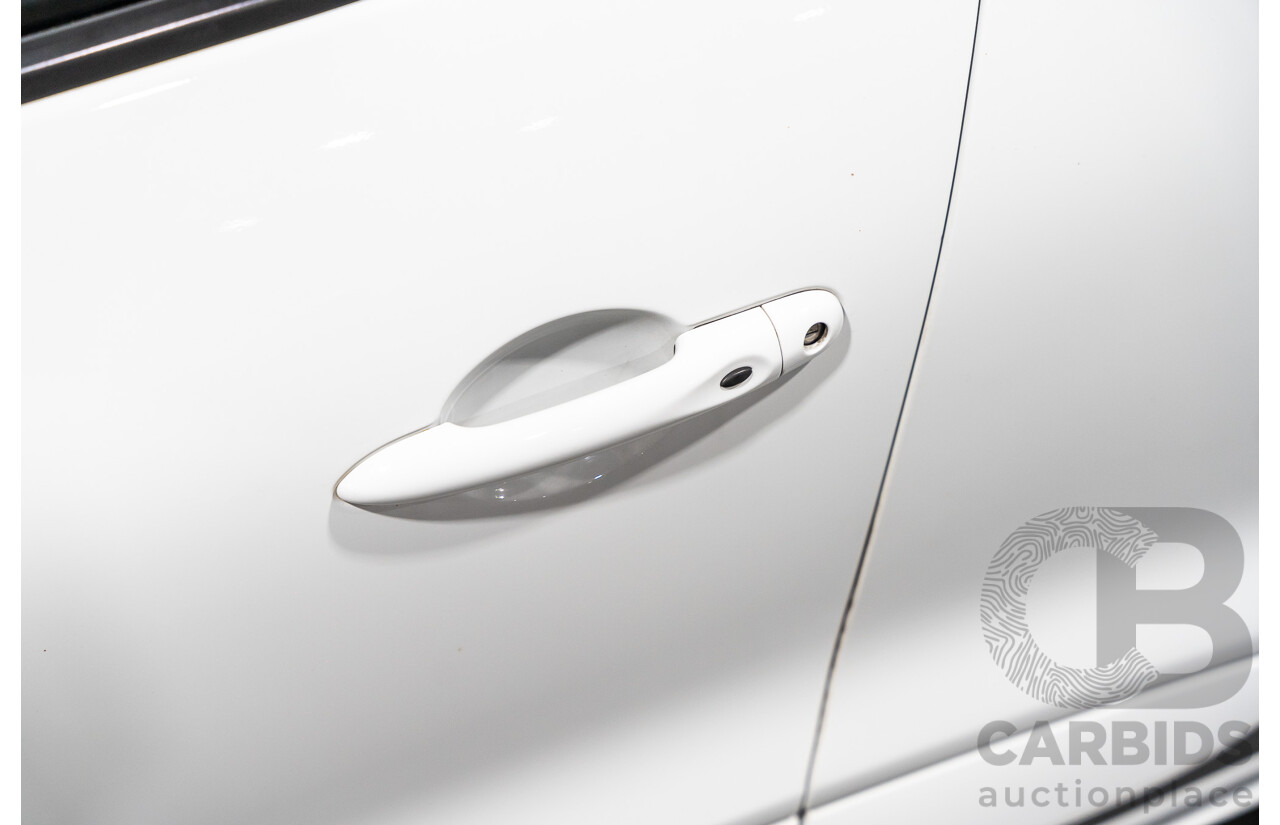 12/2014 Renault Clio RS 200 Sport X98 5d Hatchback White Turbo 1.6L