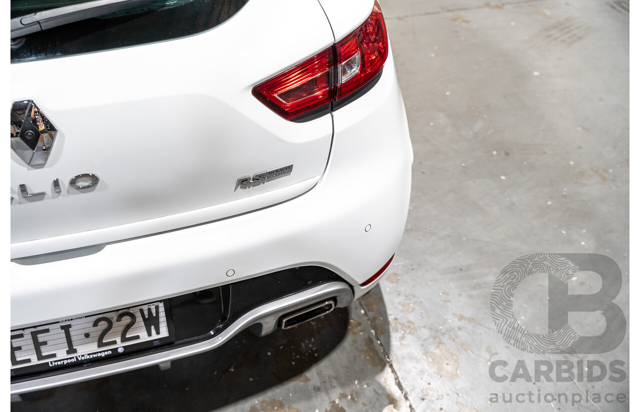 12/2014 Renault Clio RS 200 Sport X98 5d Hatchback White Turbo 1.6L