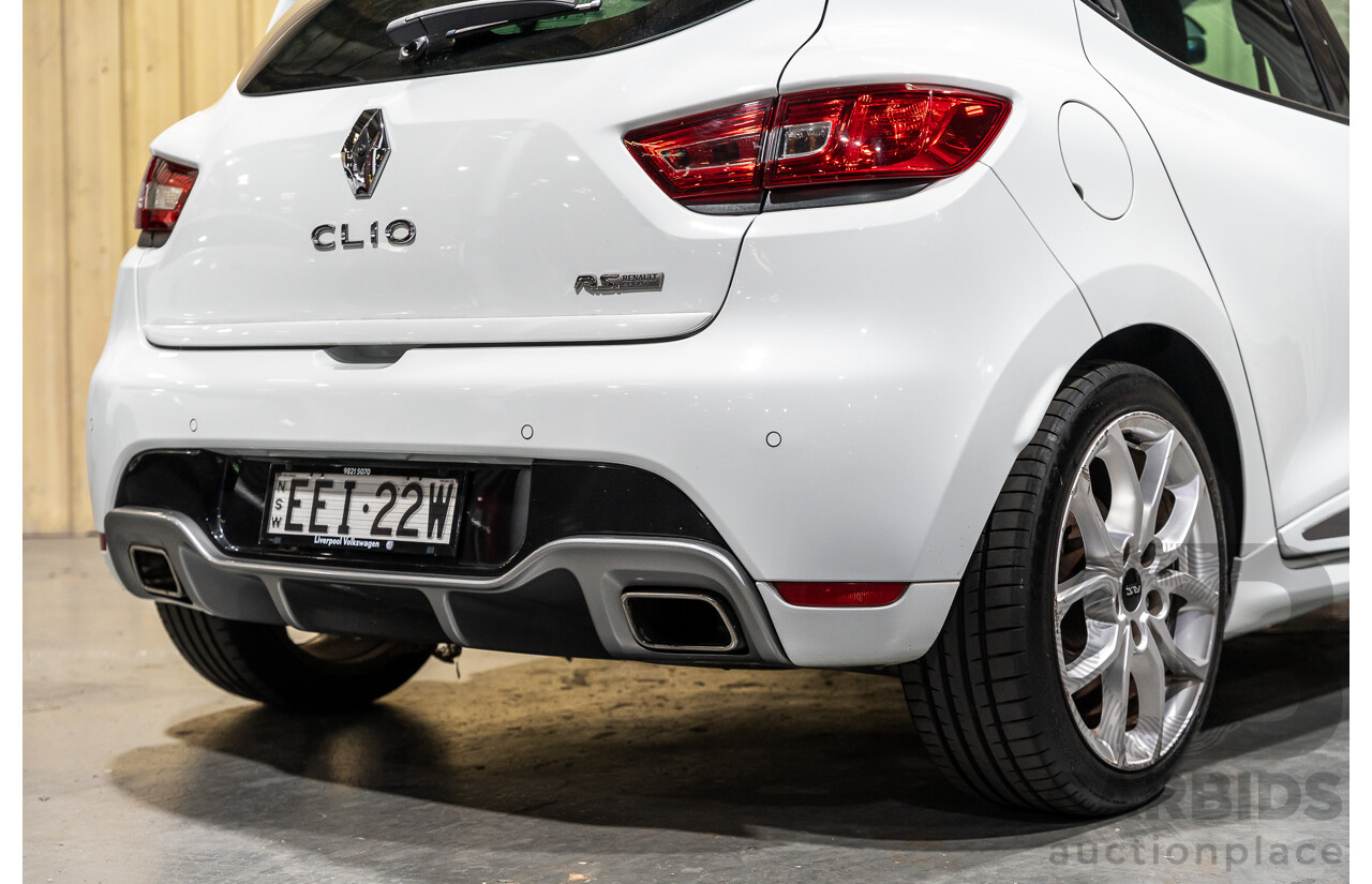 12/2014 Renault Clio RS 200 Sport X98 5d Hatchback White Turbo 1.6L