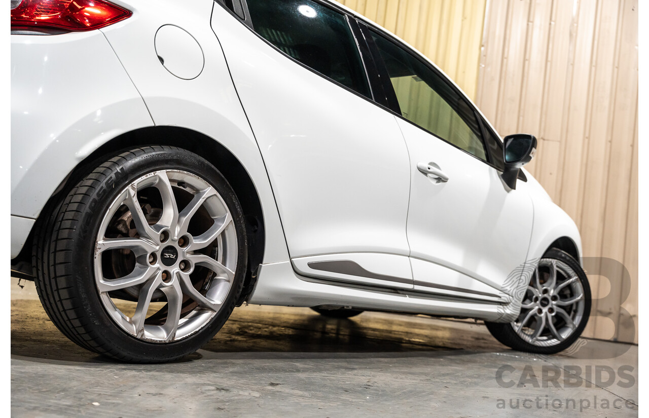 12/2014 Renault Clio RS 200 Sport X98 5d Hatchback White Turbo 1.6L