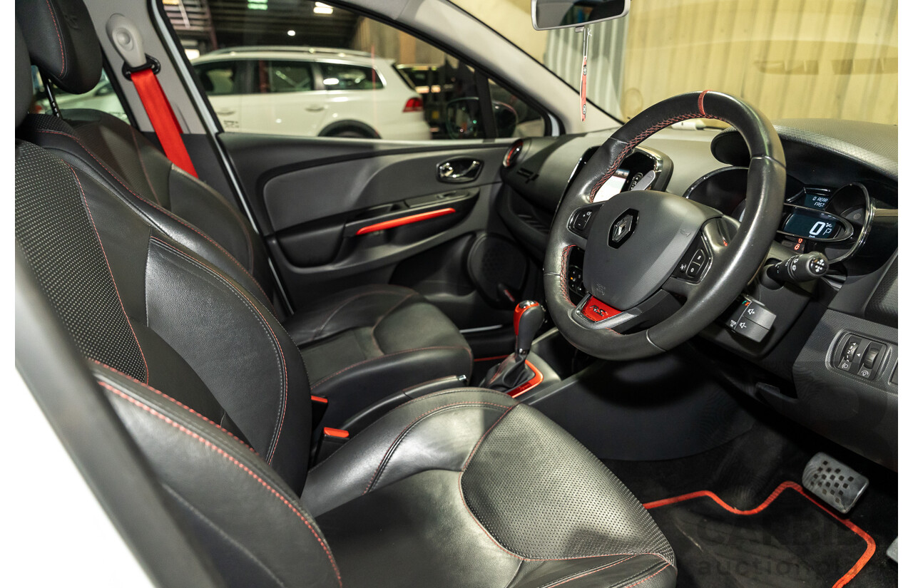12/2014 Renault Clio RS 200 Sport X98 5d Hatchback White Turbo 1.6L