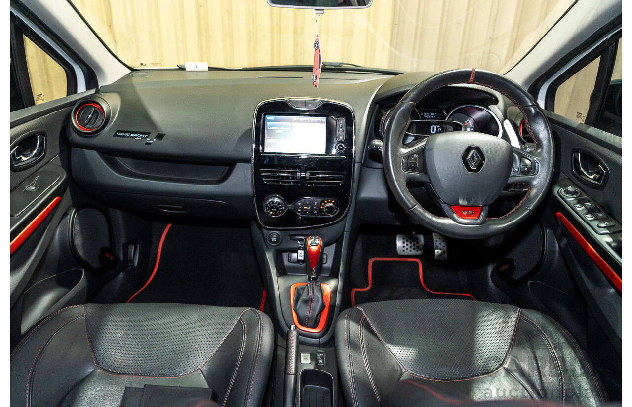 12/2014 Renault Clio RS 200 Sport X98 5d Hatchback White Turbo 1.6L